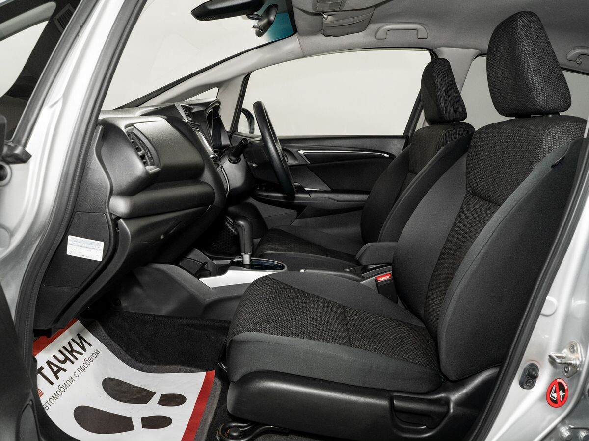 Honda Fit 2016 - фото автомобиля
