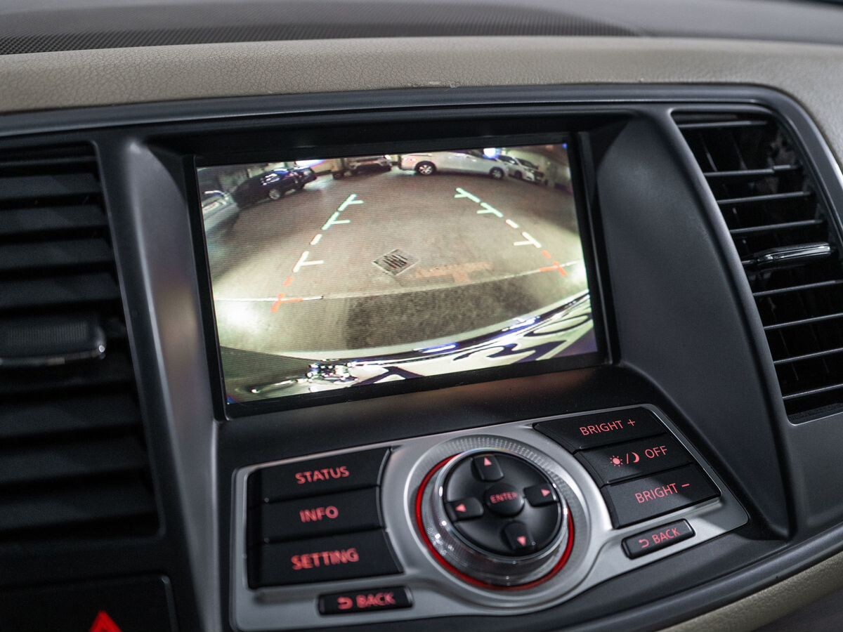 Nissan Teana 2010 - фото автомобиля