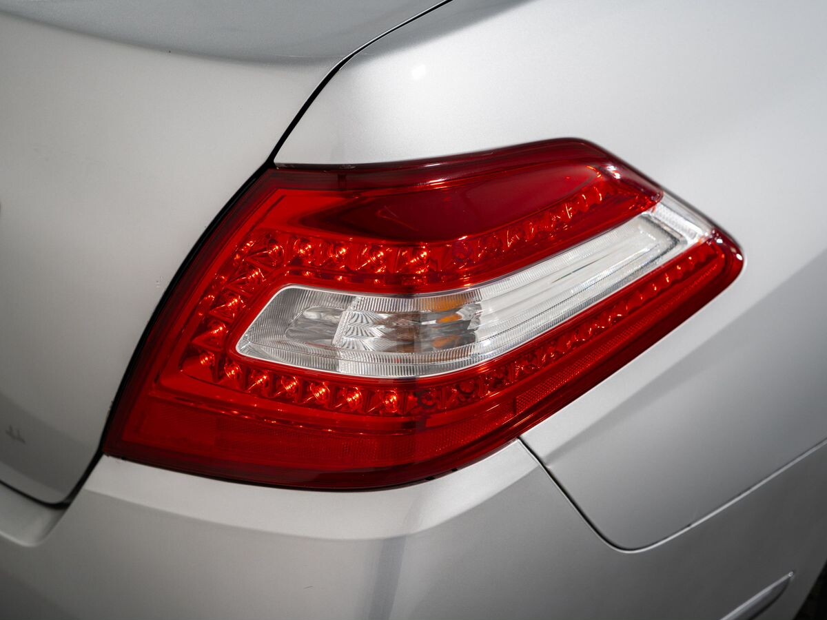Nissan Teana 2010 - фото автомобиля