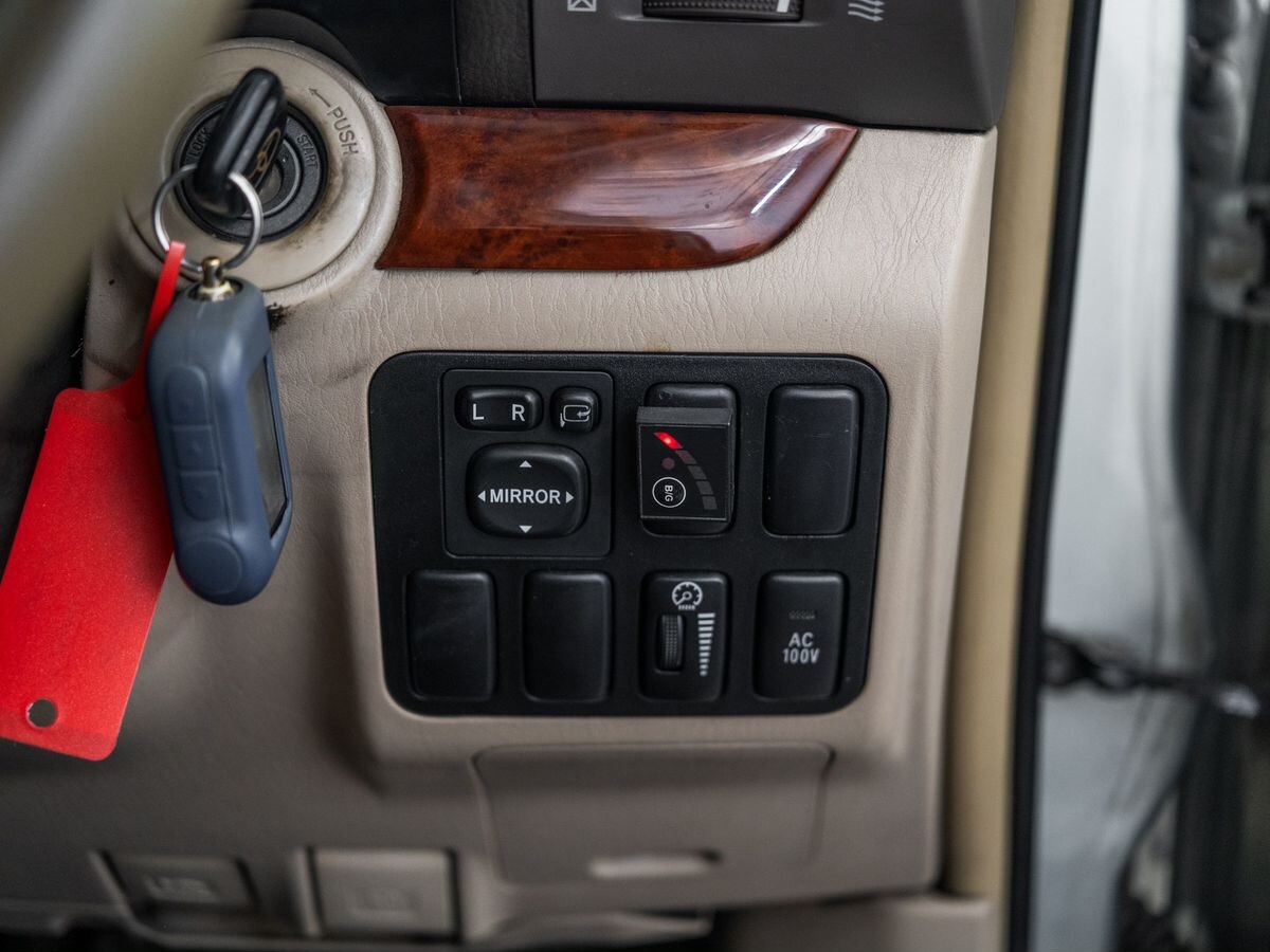 Toyota Land Cruiser Prado 2002 - фото автомобиля