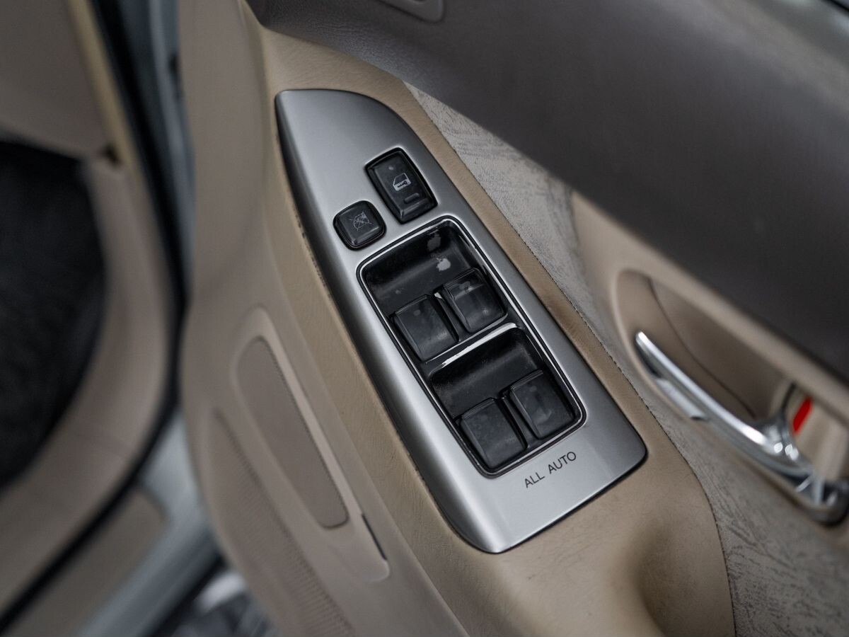 Toyota Land Cruiser Prado 2002 - фото автомобиля