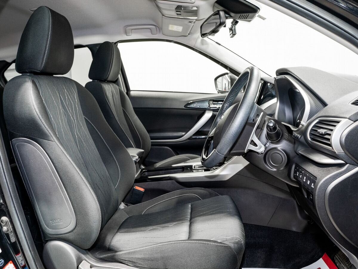 Mitsubishi Eclipse Cross 2018 - фото автомобиля