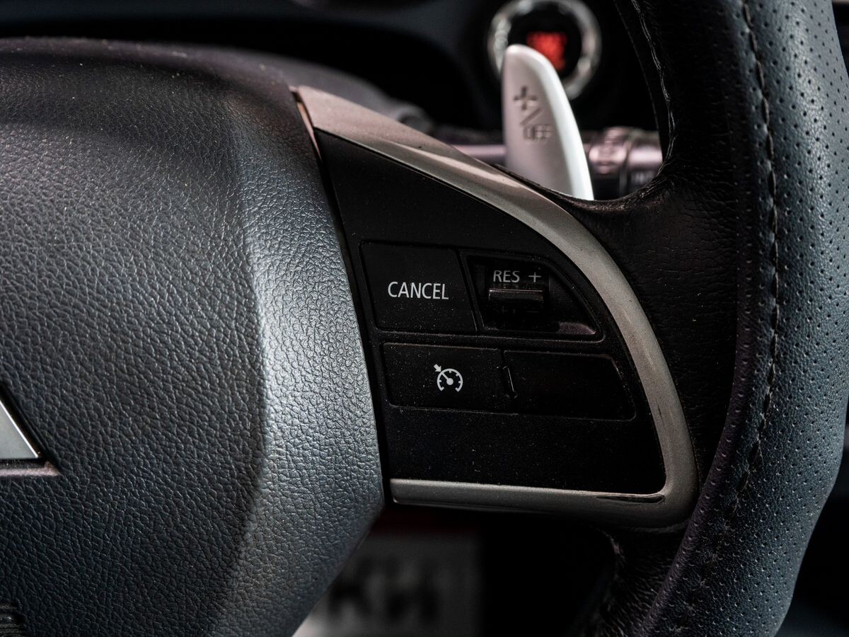 Mitsubishi Outlander 2012 - фото автомобиля