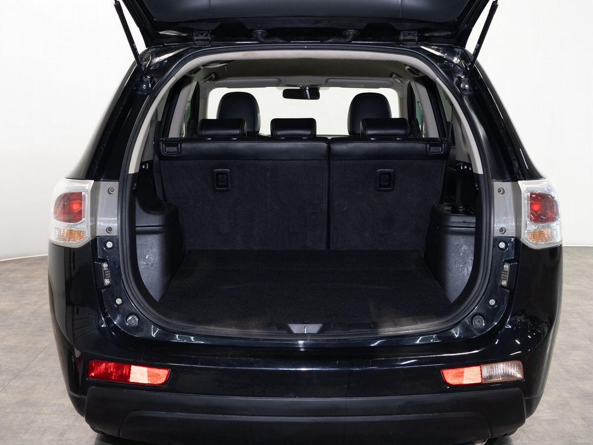 Mitsubishi Outlander 2012 - фото автомобиля