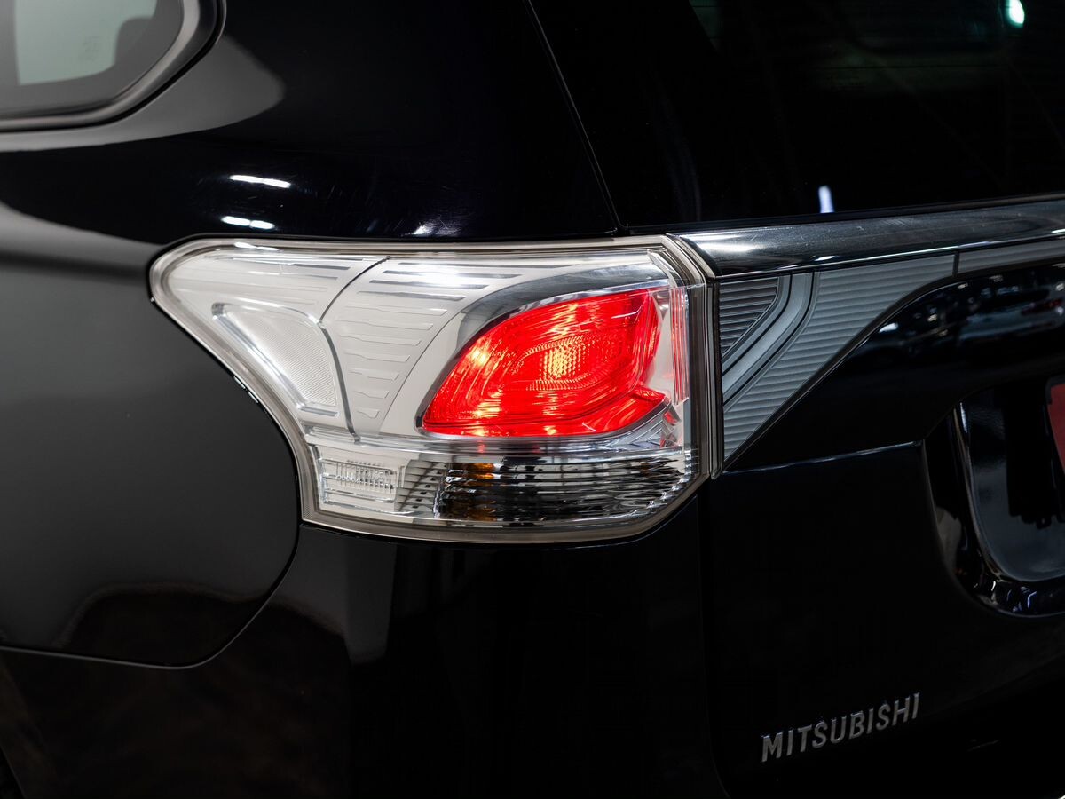 Mitsubishi Outlander 2012 - фото автомобиля