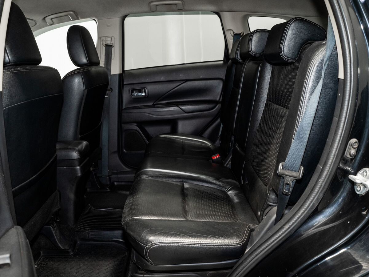 Mitsubishi Outlander 2012 - фото автомобиля