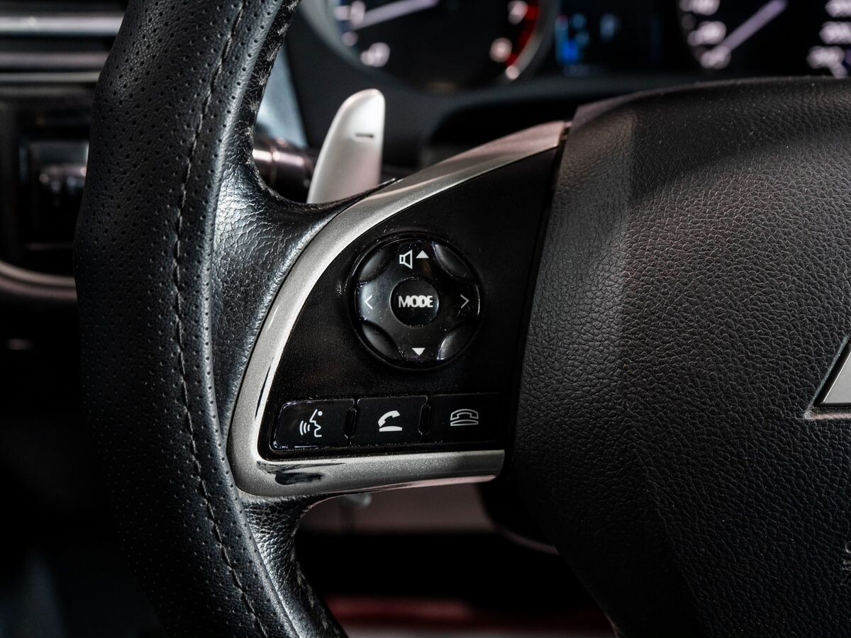 Mitsubishi Outlander 2012 - фото автомобиля