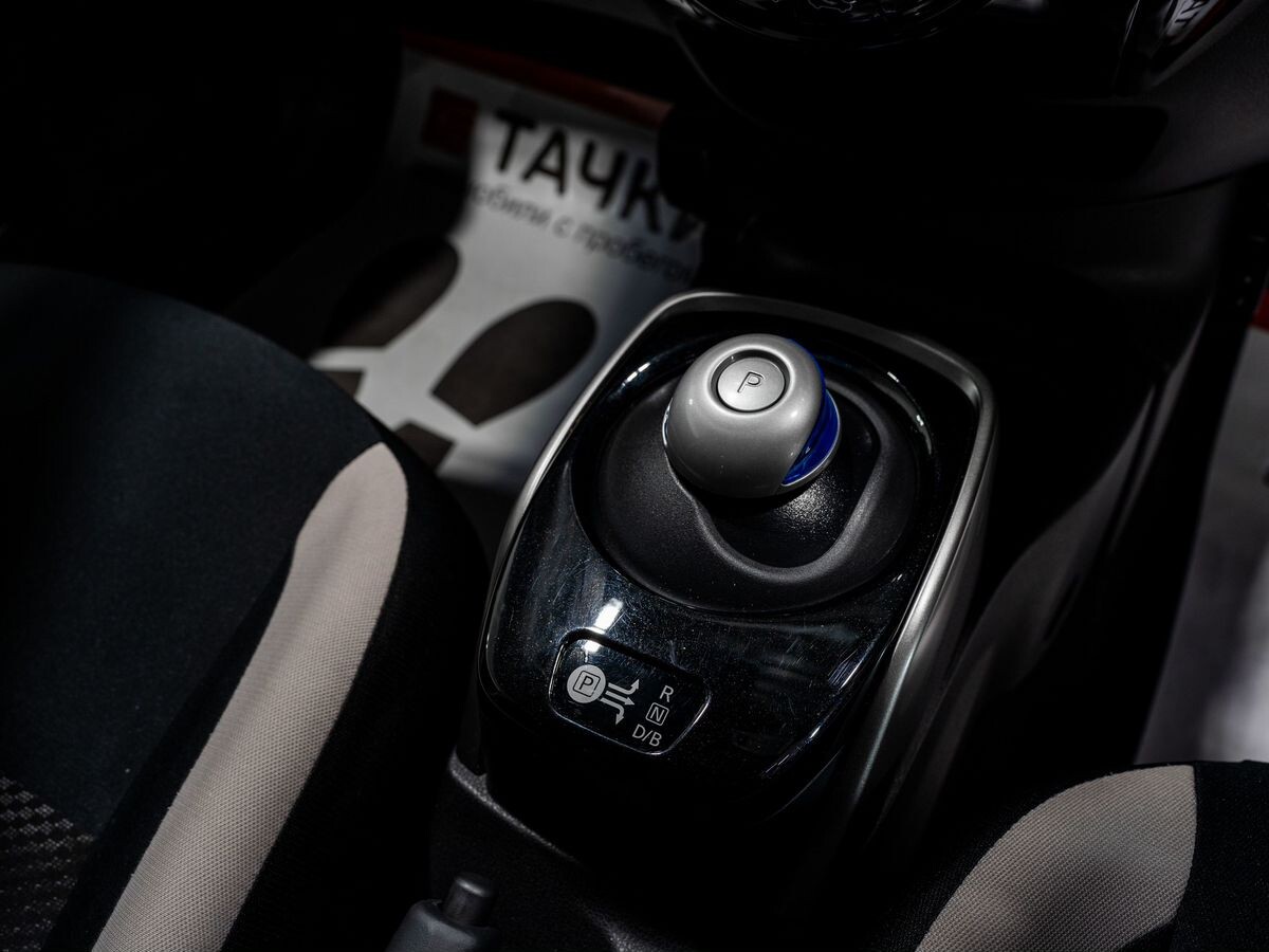 Nissan Note 2019 - фото автомобиля