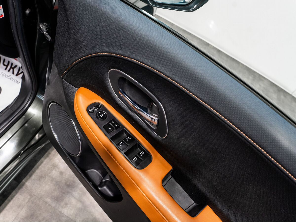 Honda Vezel 2014 - фото автомобиля