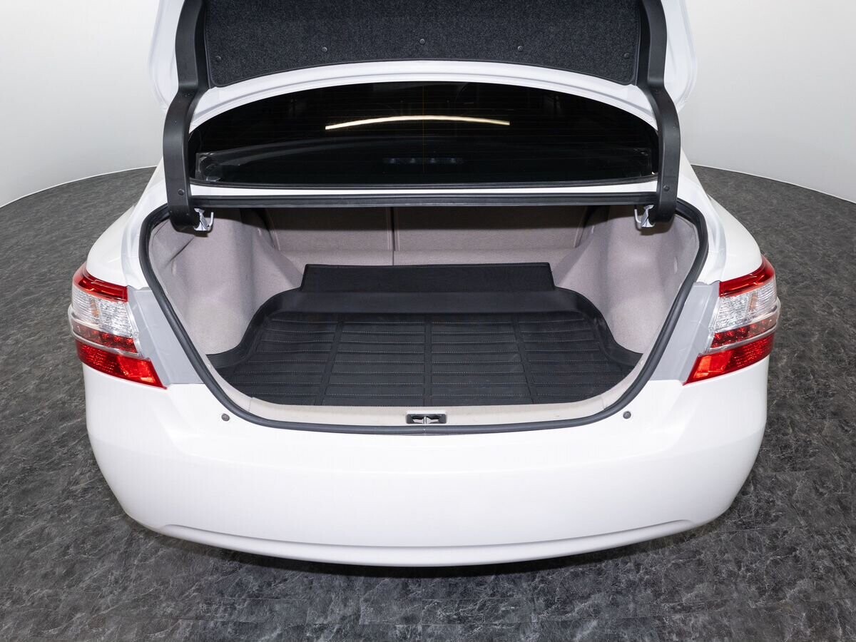 Toyota Premio 2012 - фото автомобиля