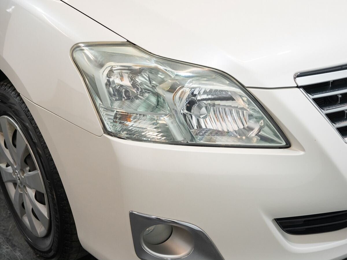 Toyota Premio 2012 - фото автомобиля