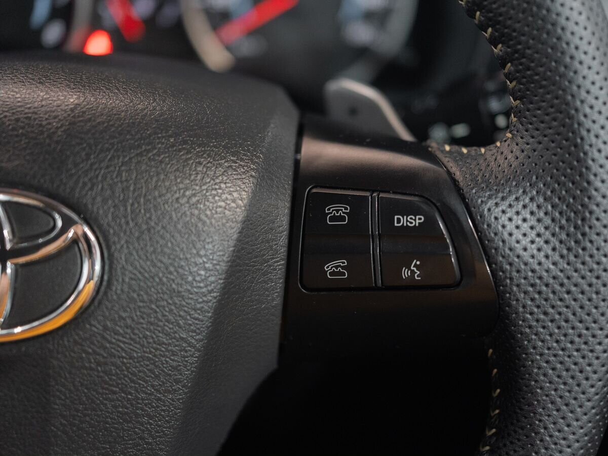 Toyota Wish 2009 - фото автомобиля