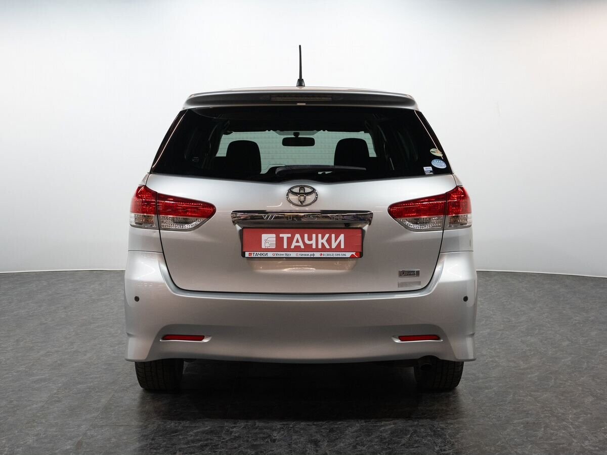 Toyota Wish 2009 - фото автомобиля