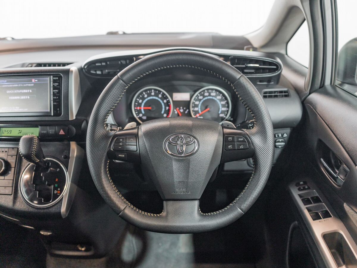 Toyota Wish 2009 - фото автомобиля