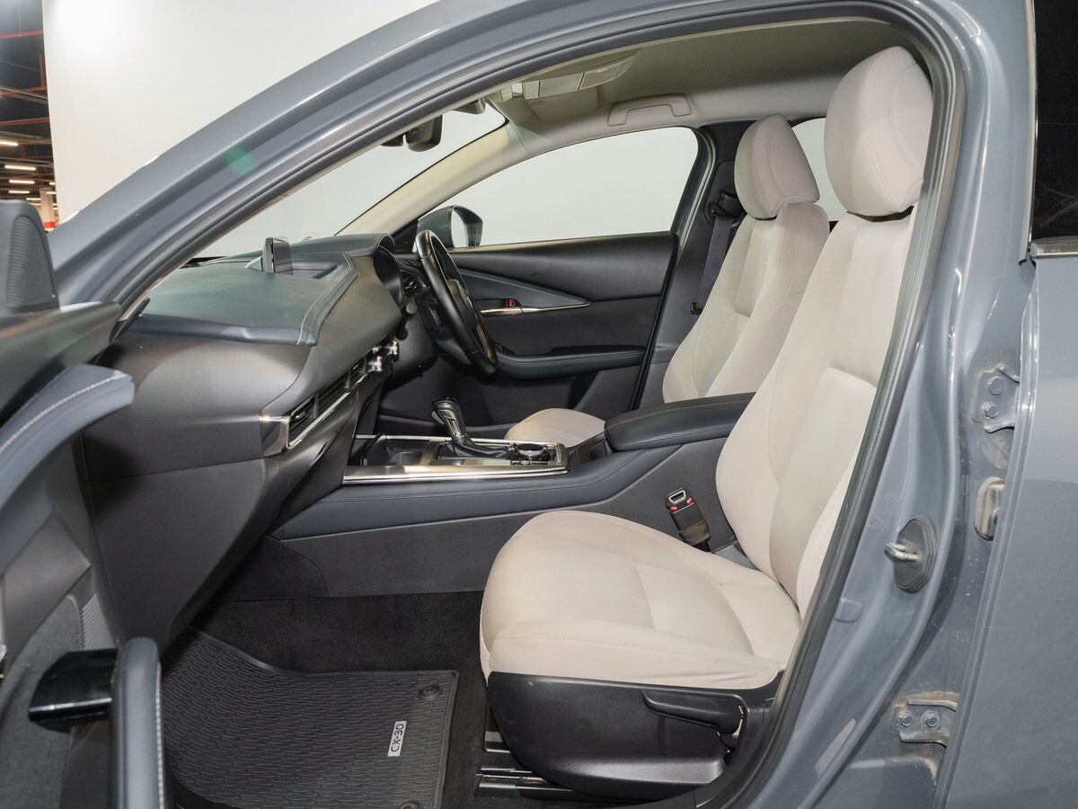 Mazda CX-30 2019 - фото автомобиля