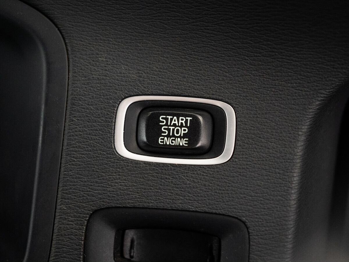 Volvo V60 2012 - фото автомобиля