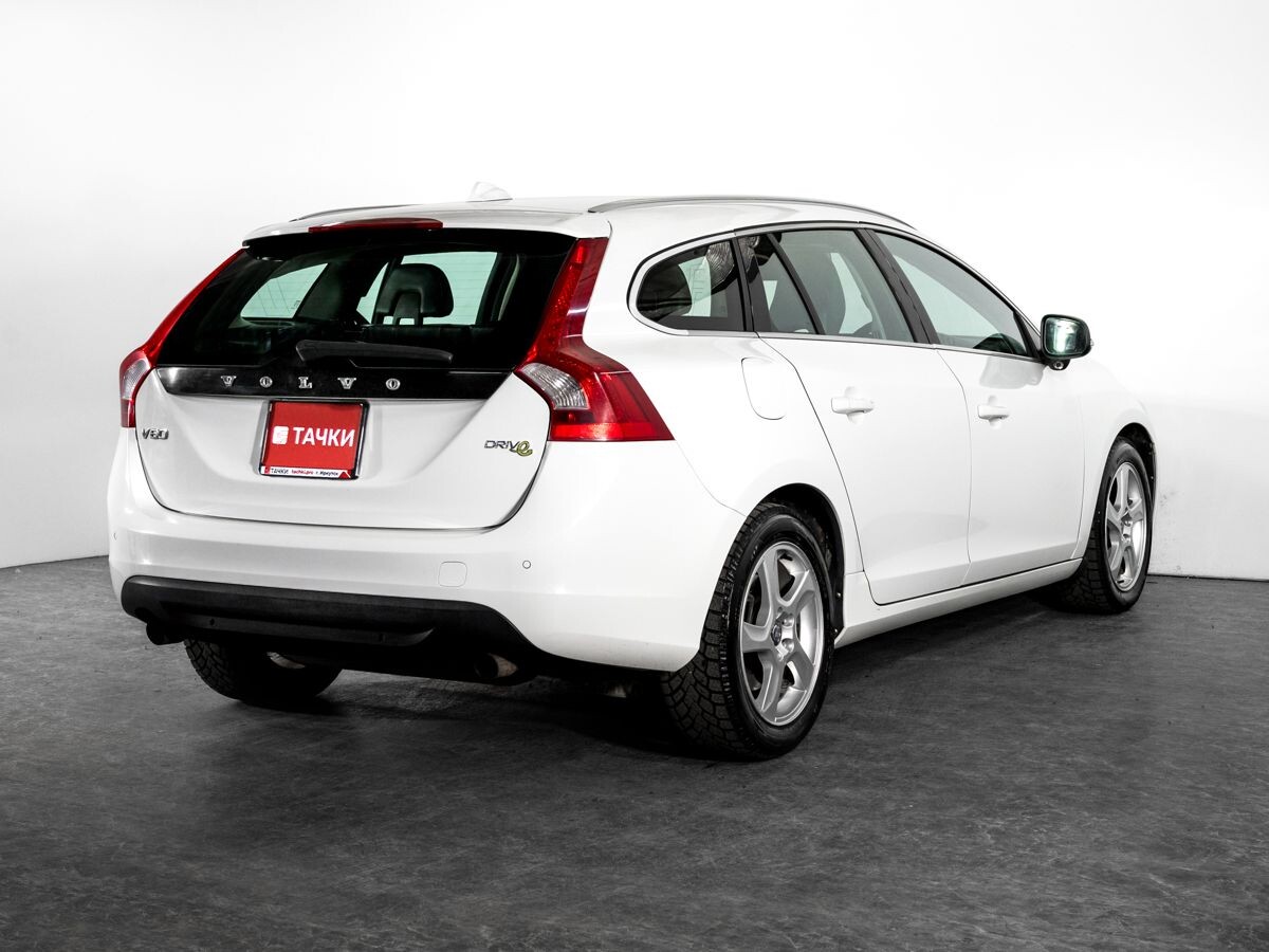 Volvo V60 2012 - фото автомобиля