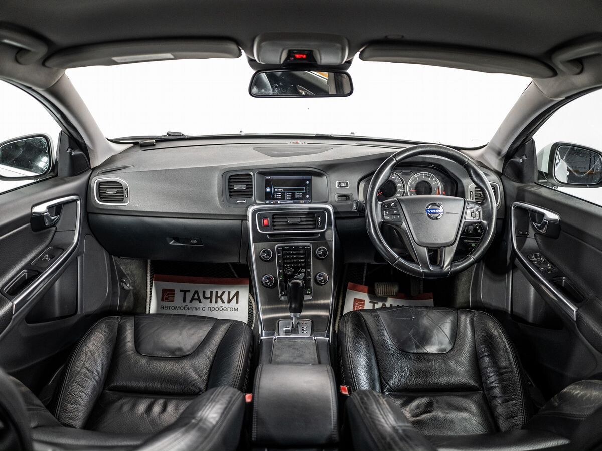 Volvo V60 2012 - фото автомобиля