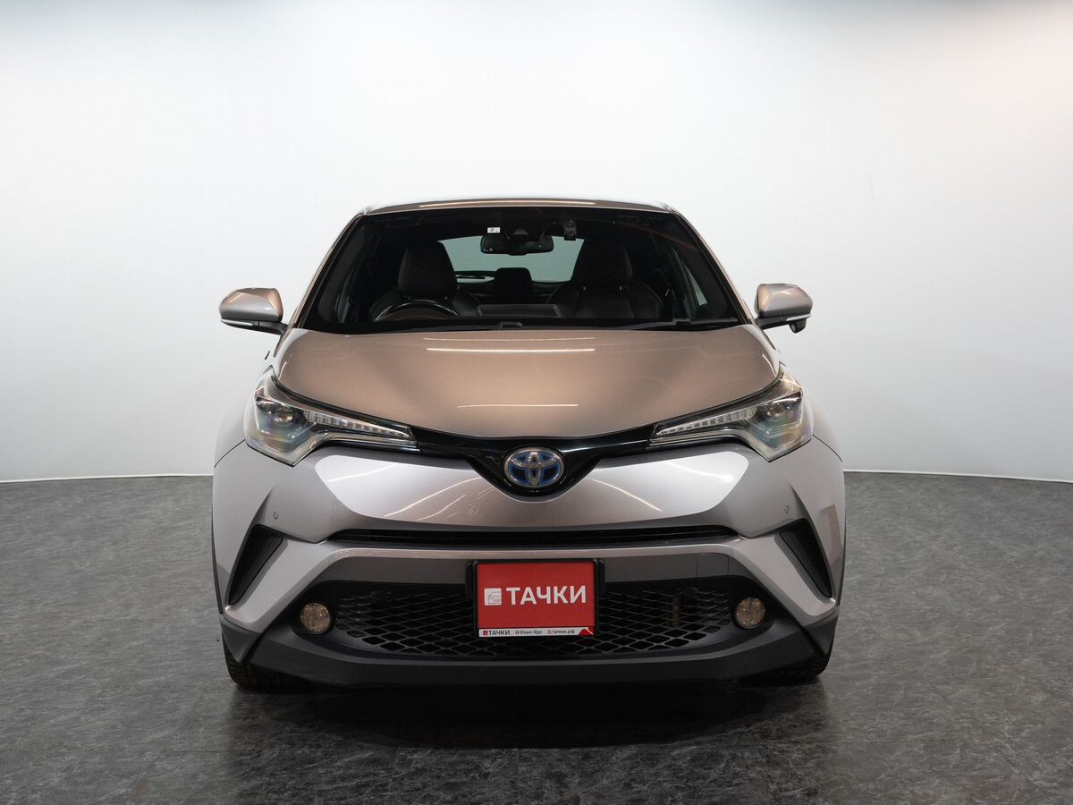 Toyota C-HR 2018 - фото автомобиля