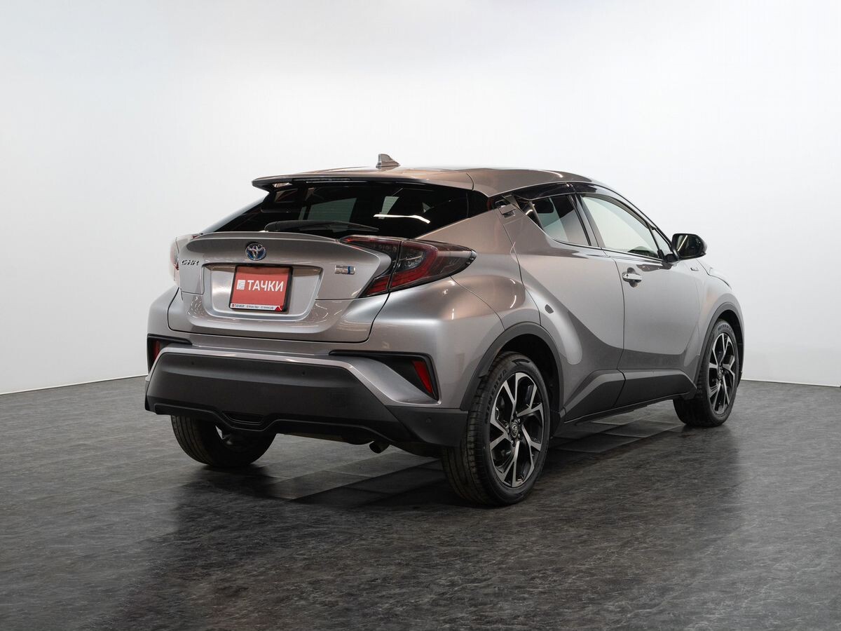 Toyota C-HR 2018 - фото автомобиля