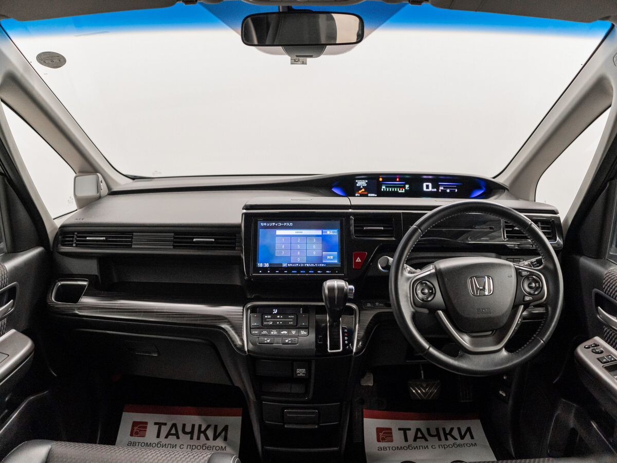Honda Stepwgn 2017 - фото автомобиля