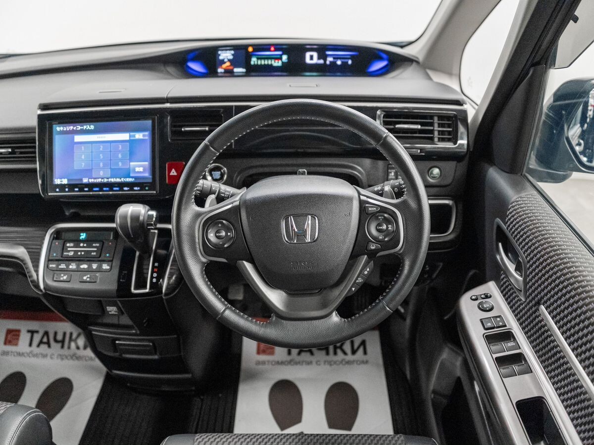 Honda Stepwgn 2017 - фото автомобиля