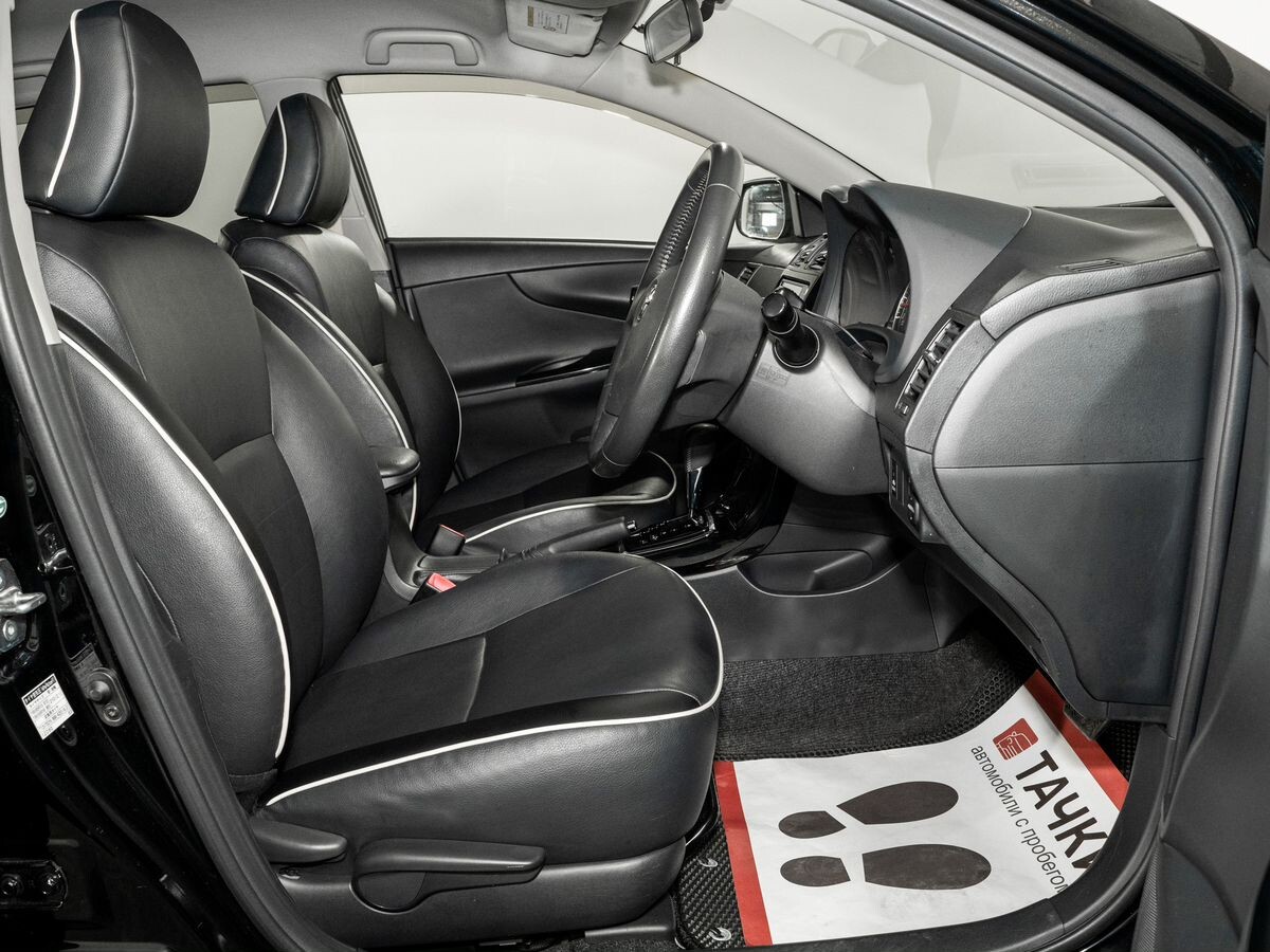 Toyota Corolla Fielder 2010 - фото автомобиля