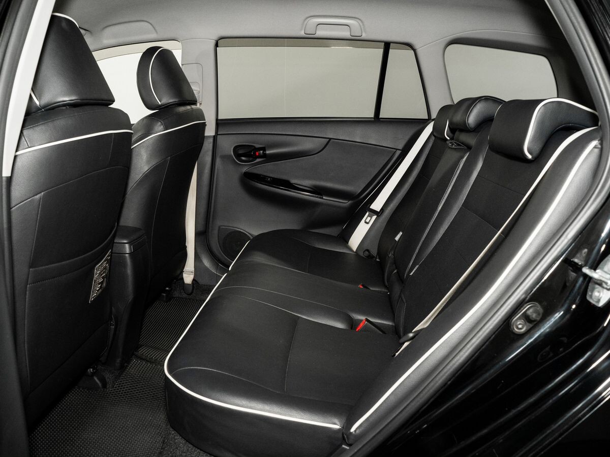 Toyota Corolla Fielder 2010 - фото автомобиля