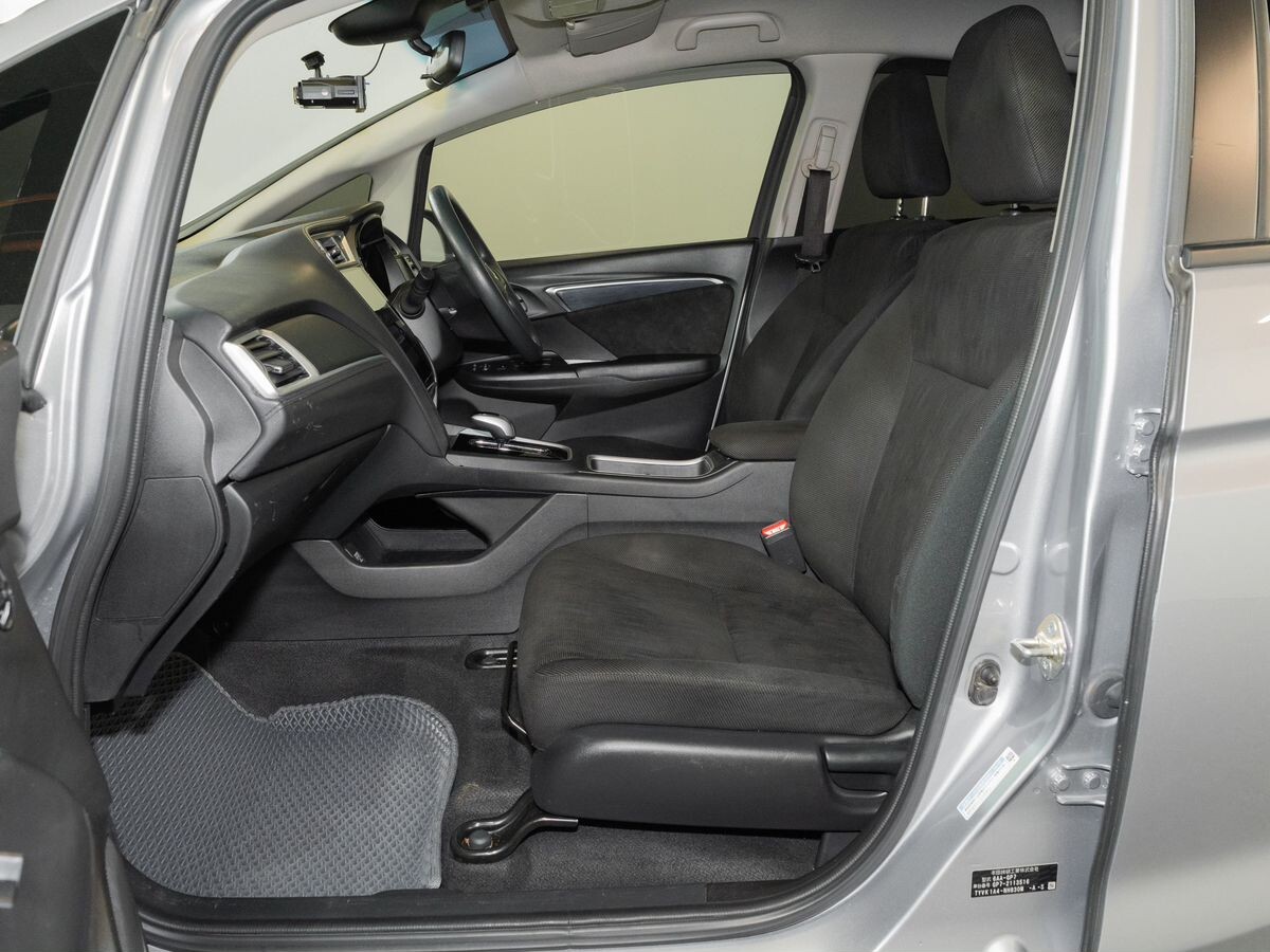 Honda Shuttle 2019 - фото автомобиля