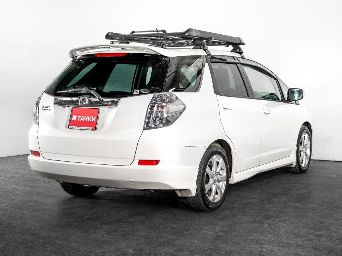 Honda Fit Shuttle 2011 - фото автомобиля