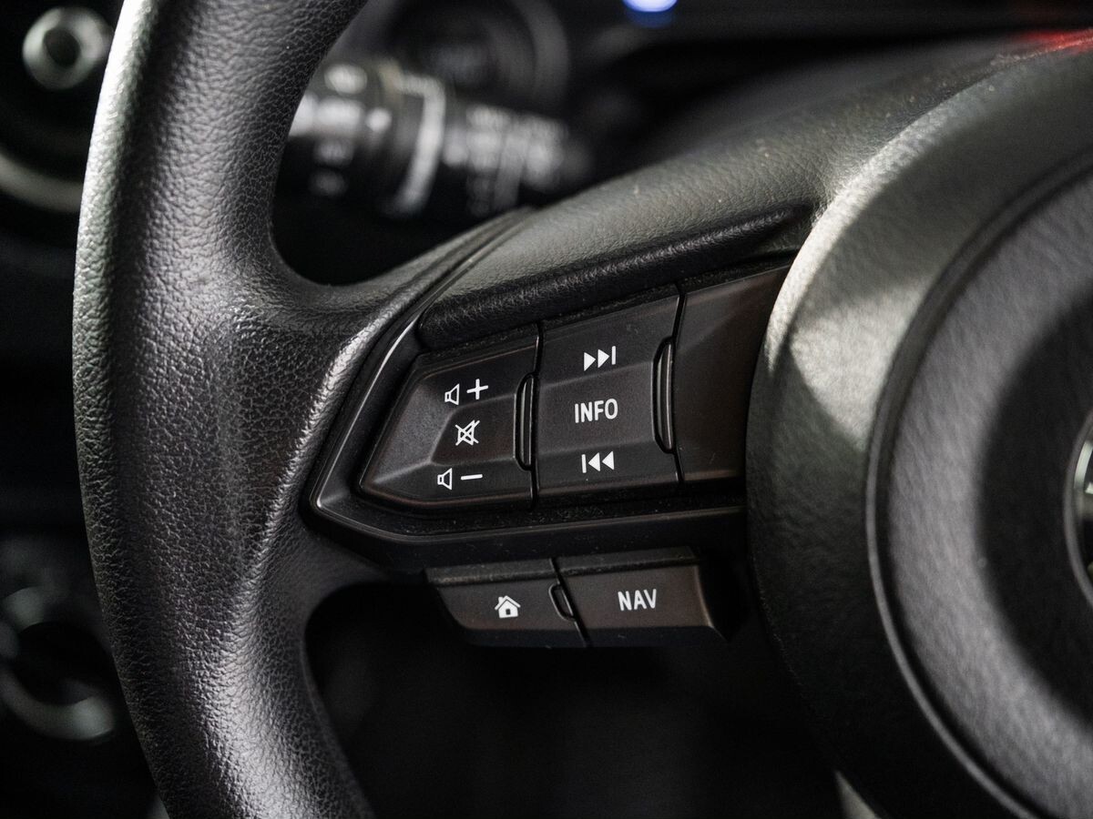 Mazda Demio 2017 - фото автомобиля