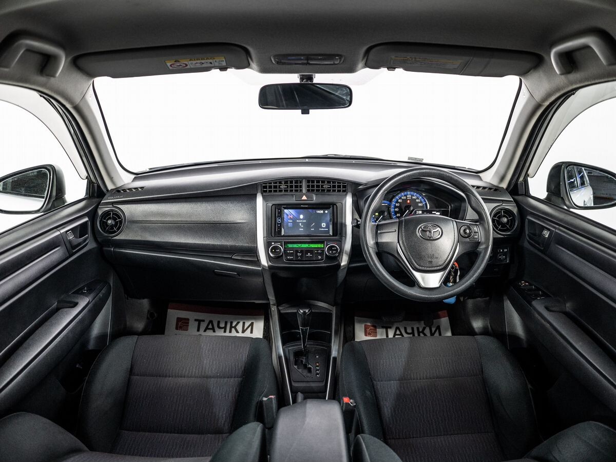 Toyota Corolla Fielder 2016 - фото автомобиля