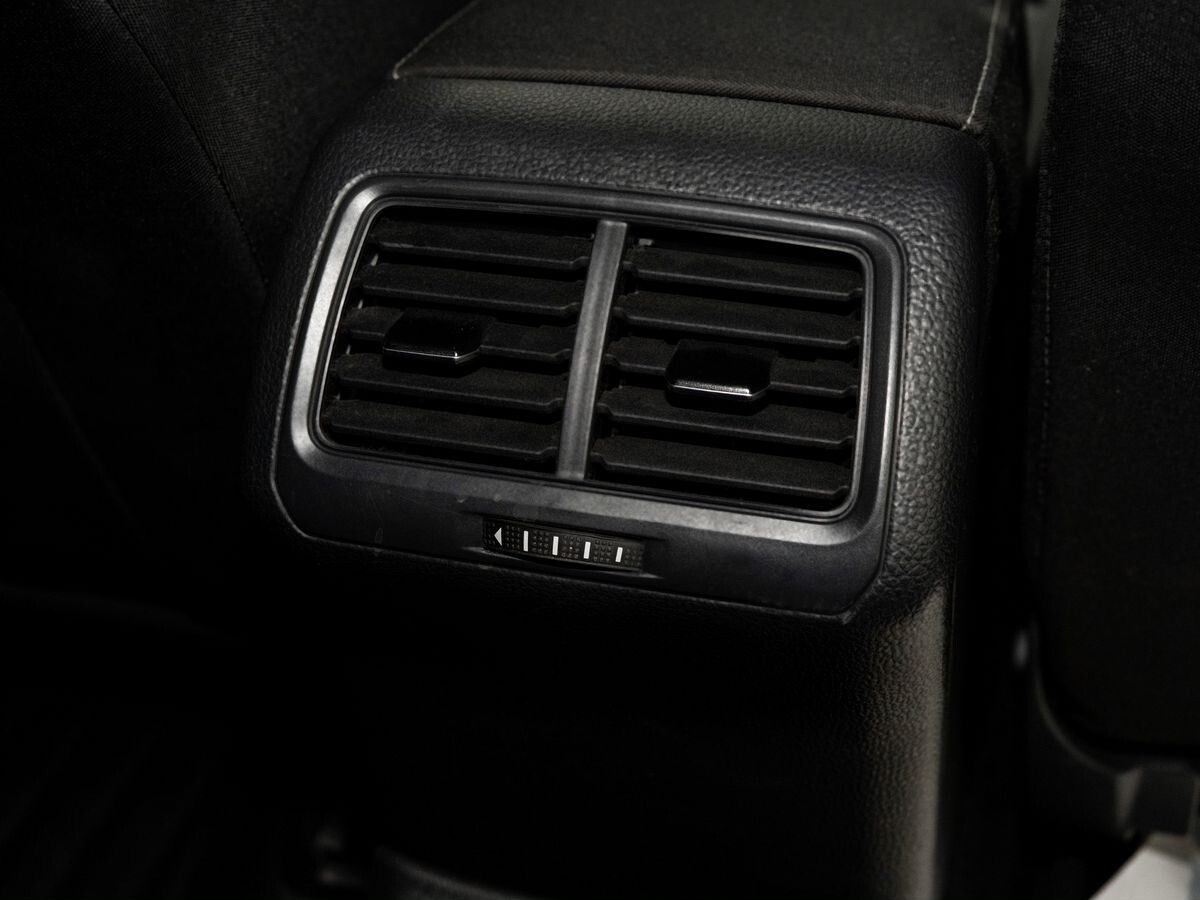Volkswagen Golf 2018 - фото автомобиля