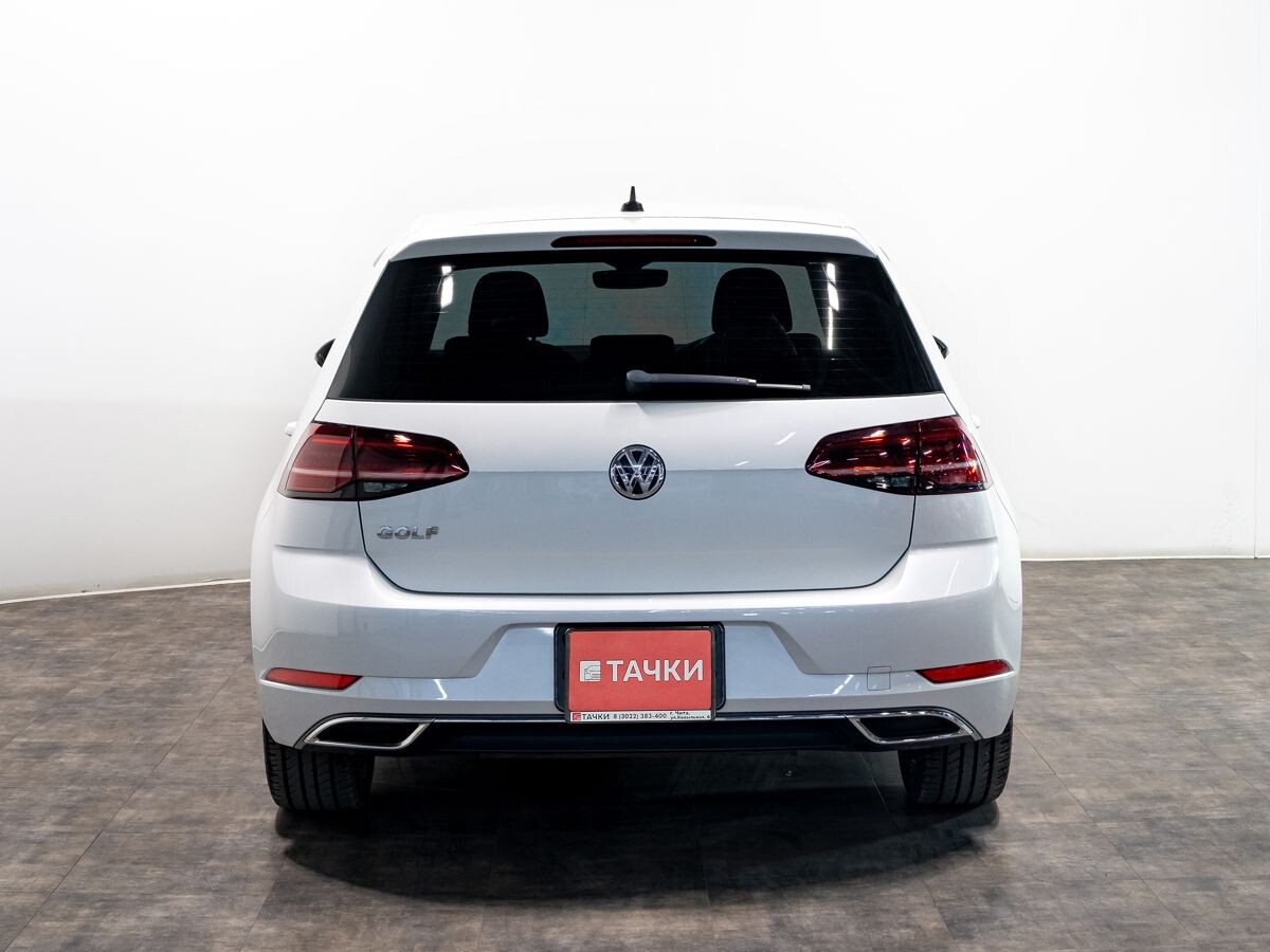 Volkswagen Golf 2018 - фото автомобиля