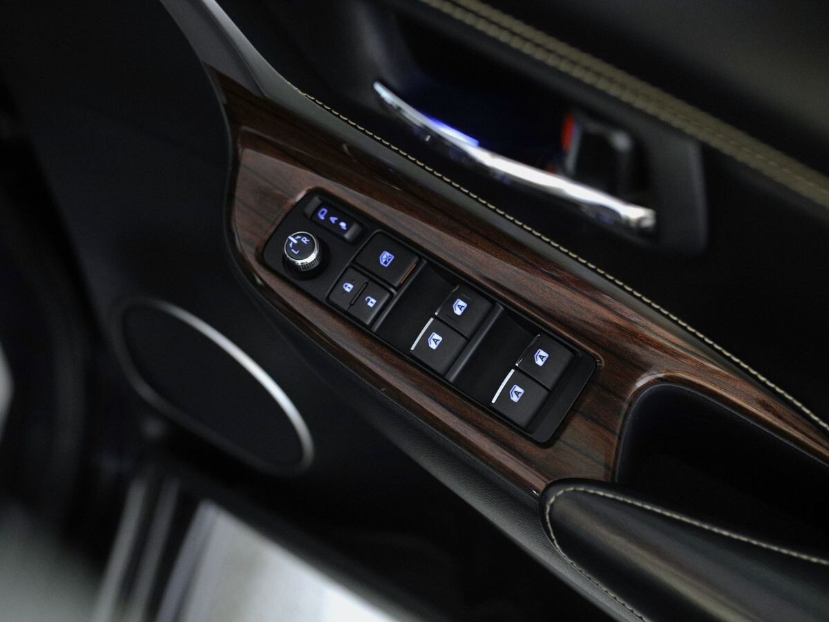 Toyota Harrier 2016 - фото автомобиля