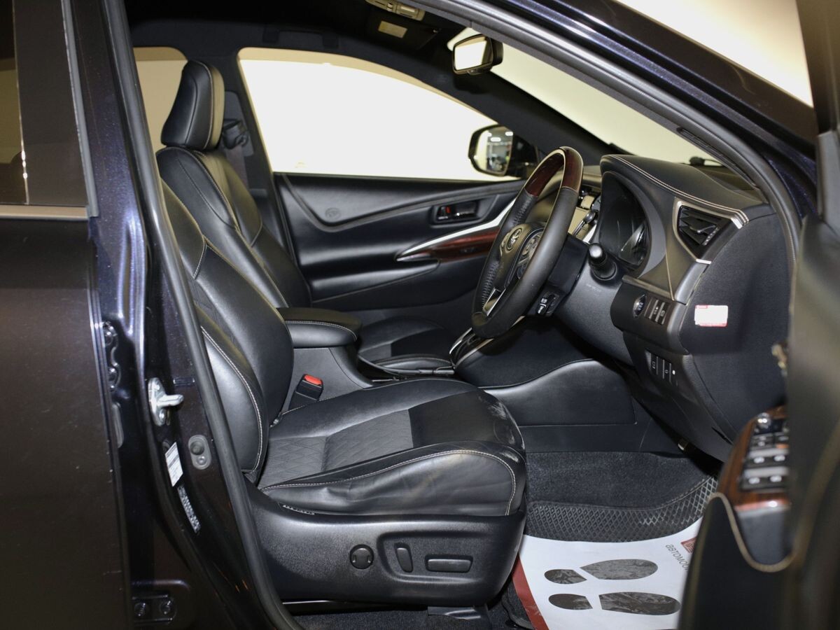 Toyota Harrier 2016 - фото автомобиля