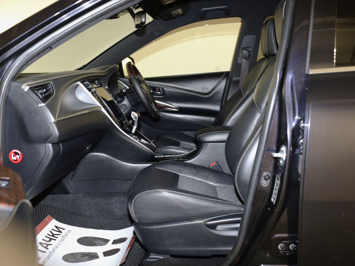Toyota Harrier 2016 - фото автомобиля