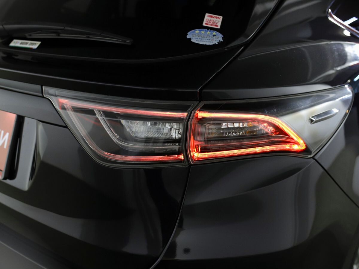 Toyota Harrier 2016 - фото автомобиля