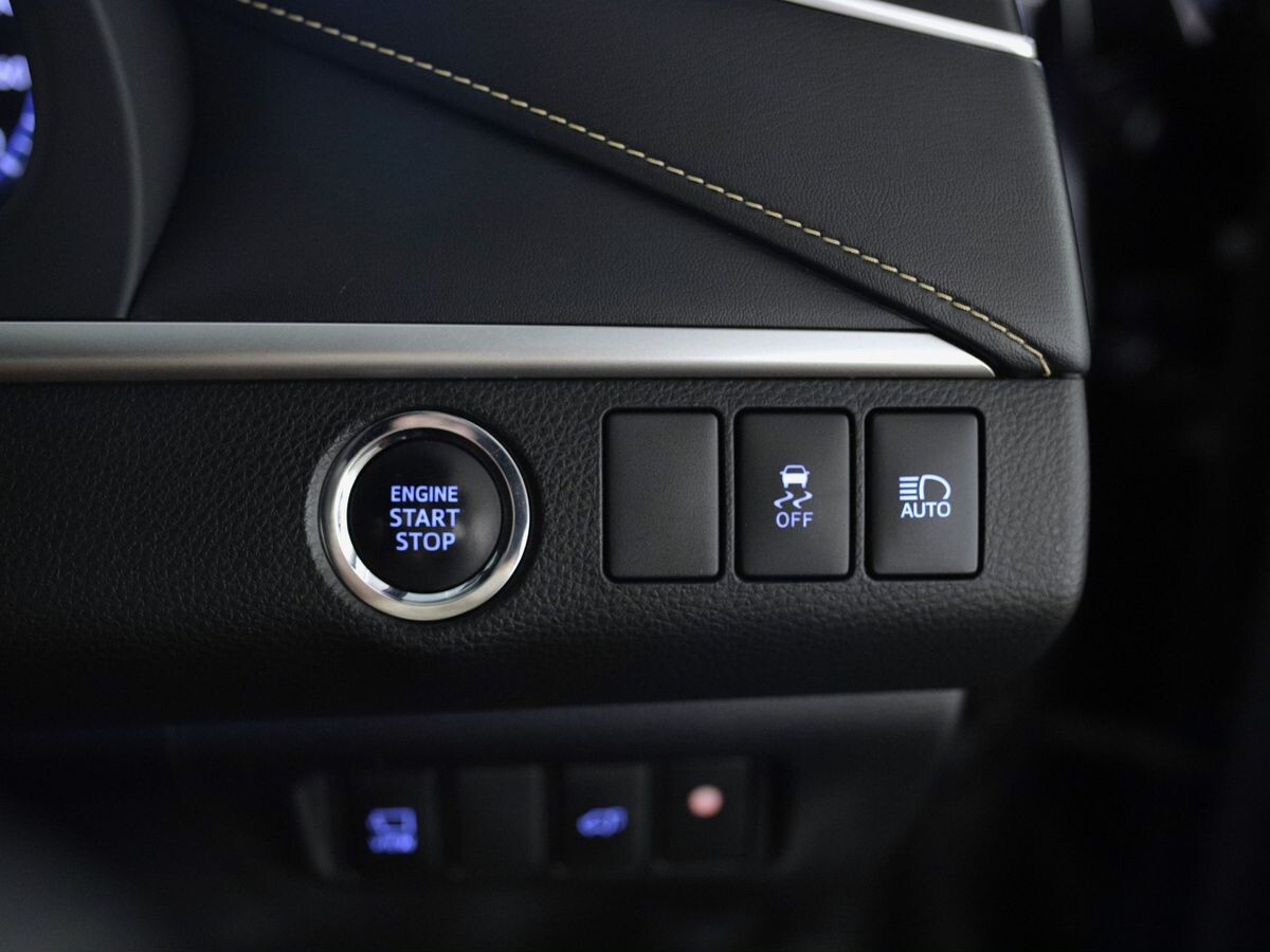 Toyota Harrier 2016 - фото автомобиля