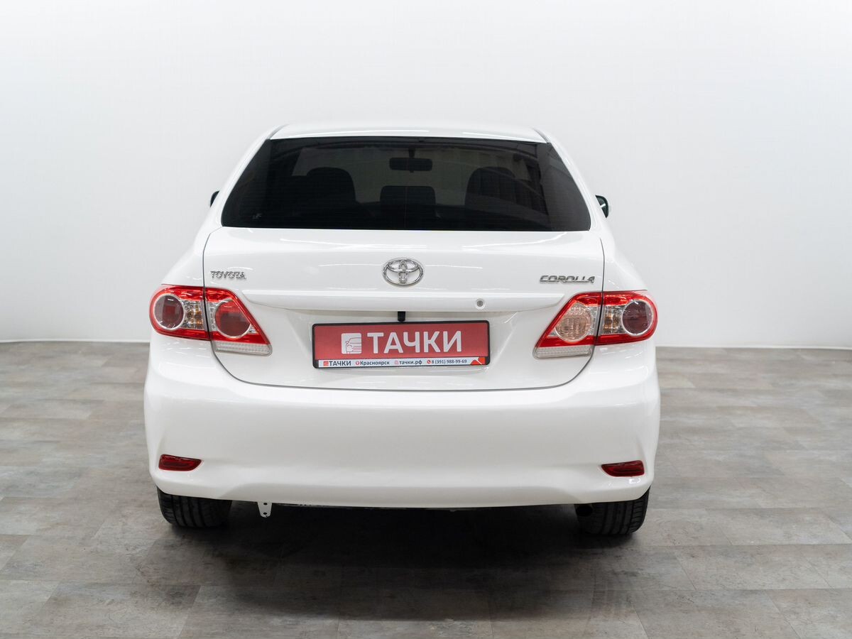Toyota Corolla 2011 - фото автомобиля