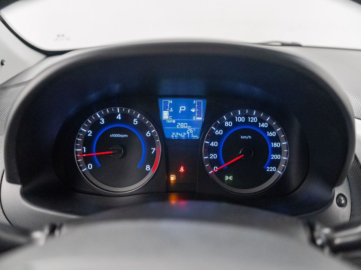 Hyundai Solaris 2014 - фото автомобиля