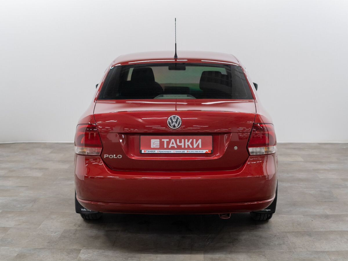 Volkswagen Polo 2011 - фото автомобиля