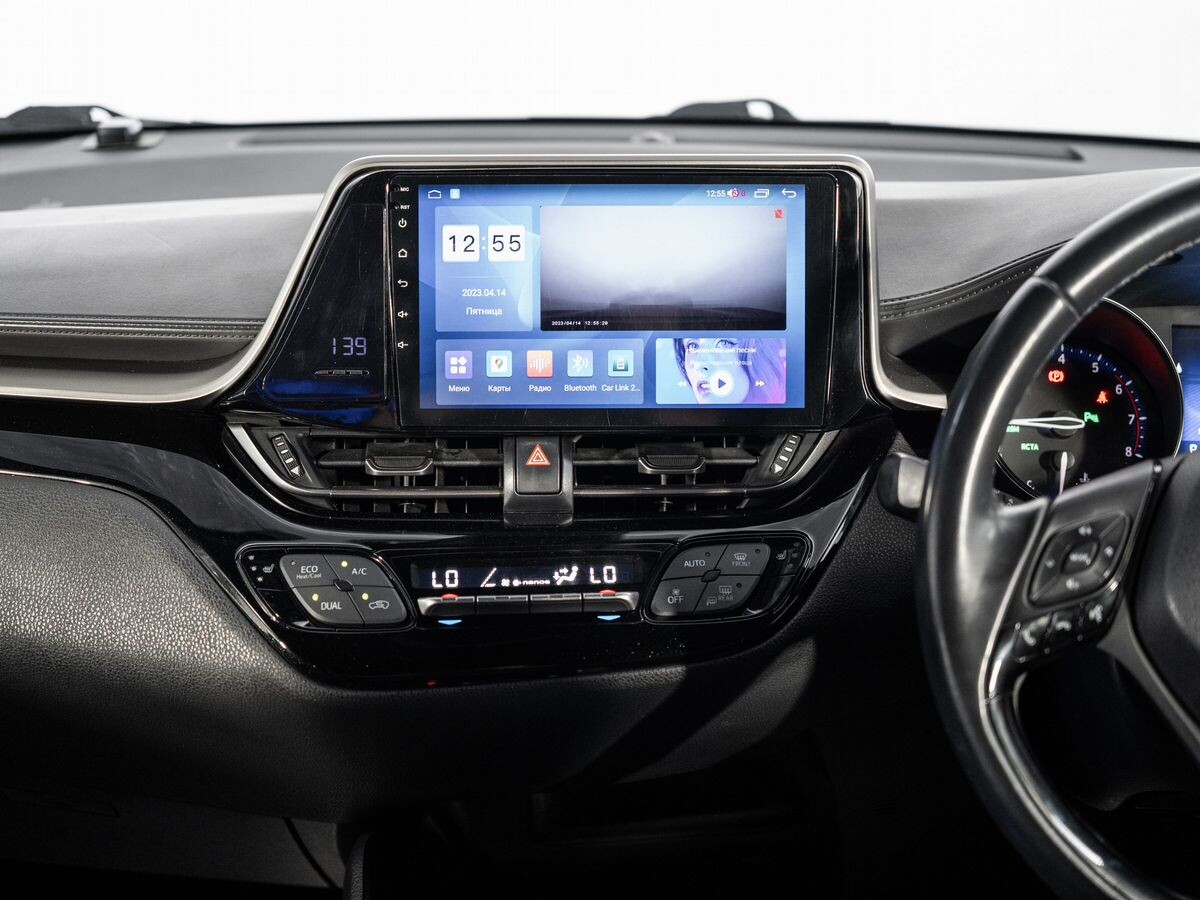 Toyota C-HR 2019 - фото автомобиля