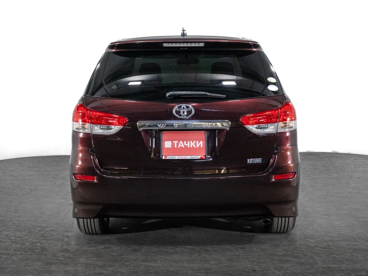 Toyota Wish 2011 - фото автомобиля