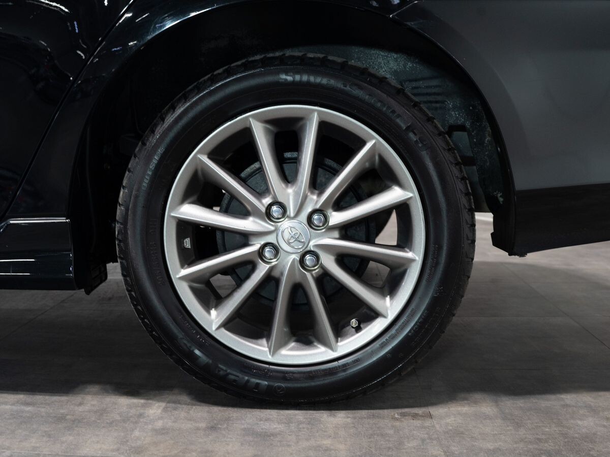 Toyota Corolla Fielder 2010 - фото автомобиля