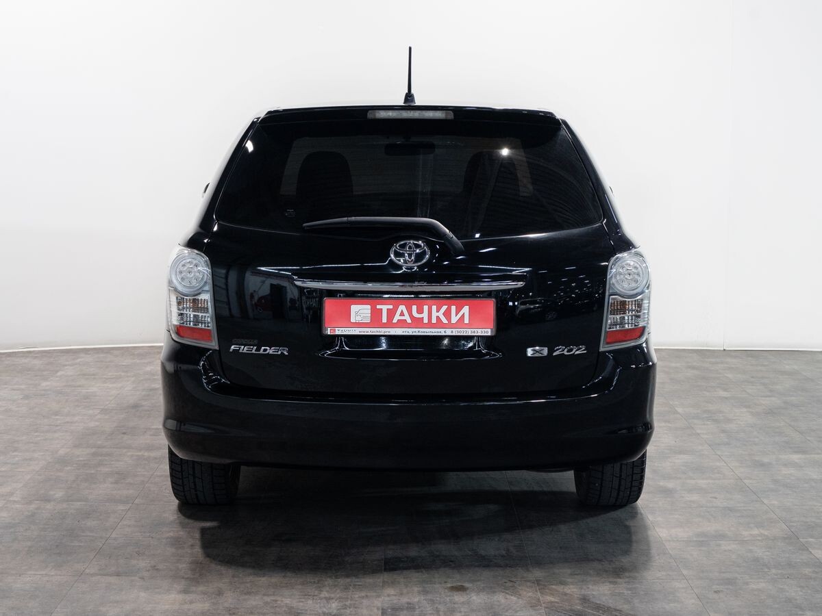 Toyota Corolla Fielder 2010 - фото автомобиля