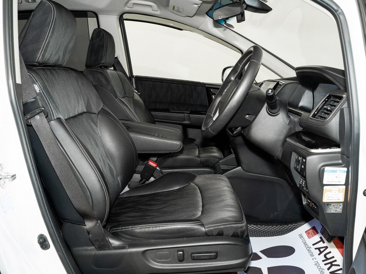 Honda Odyssey 2018 - фото автомобиля