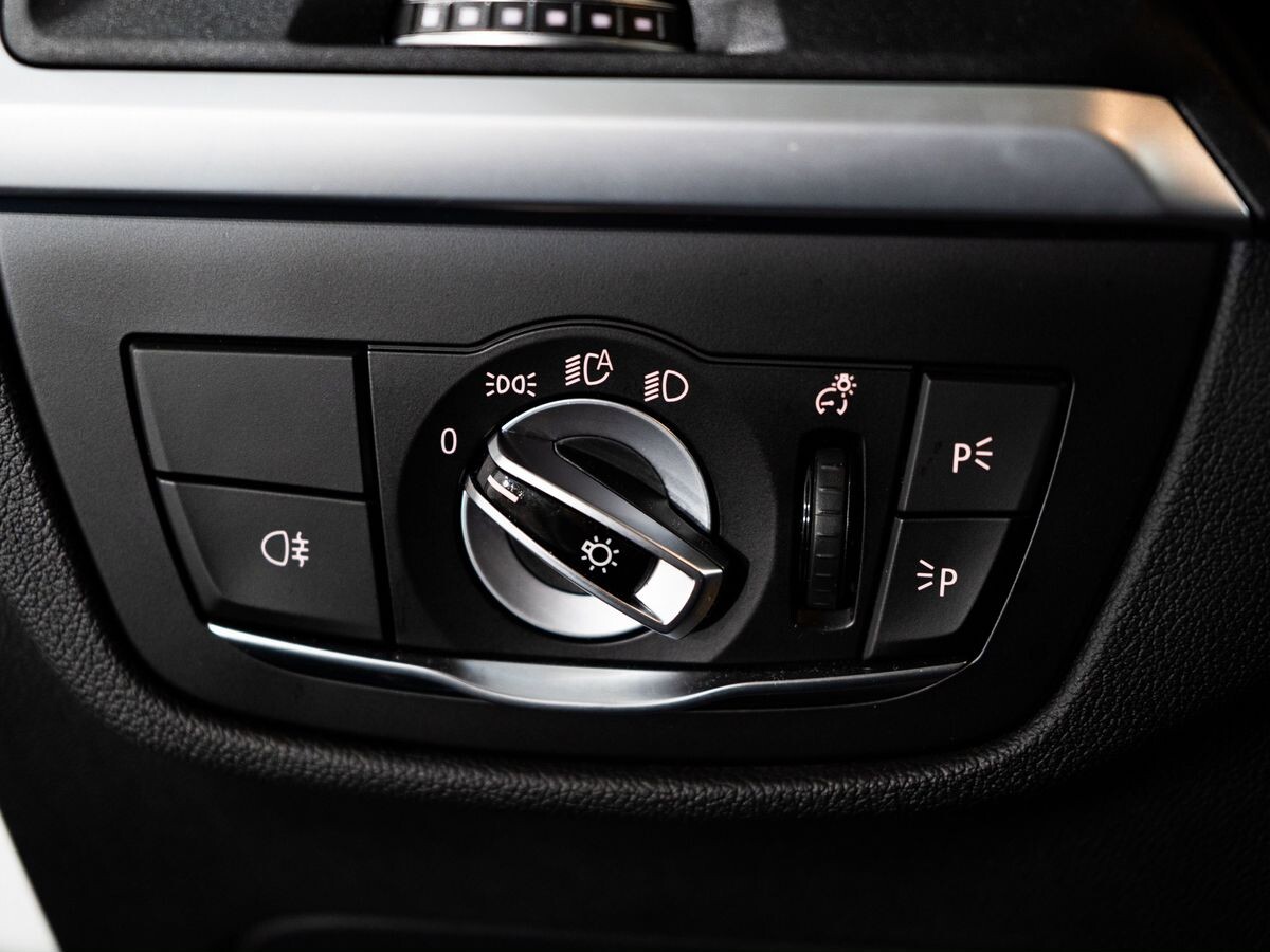 BMW X4 2021 - фото автомобиля