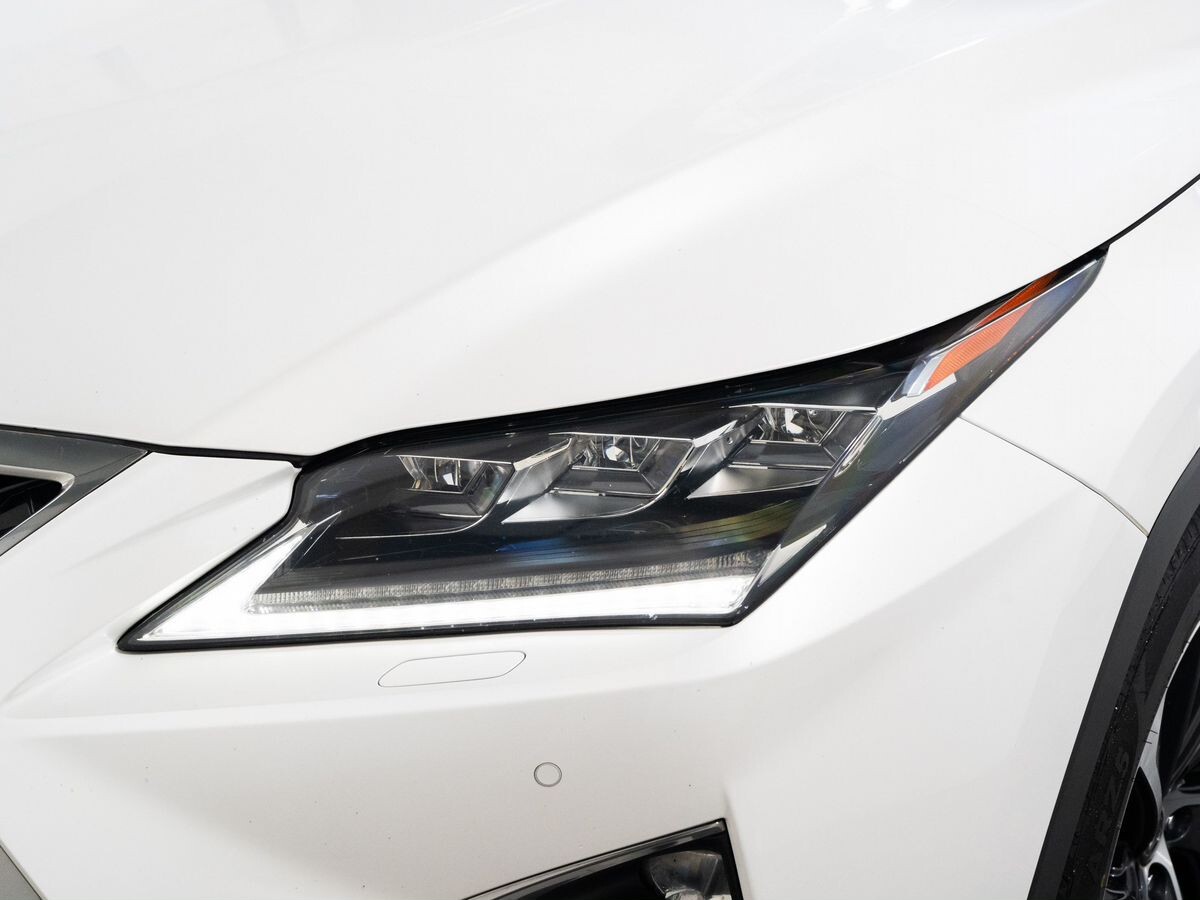 Lexus RX200t 2017 - фото автомобиля