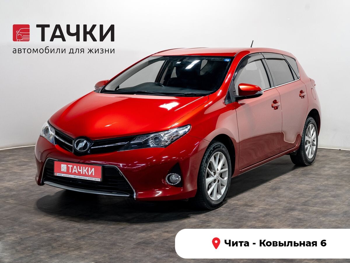 Toyota Auris 2013 - фото автомобиля